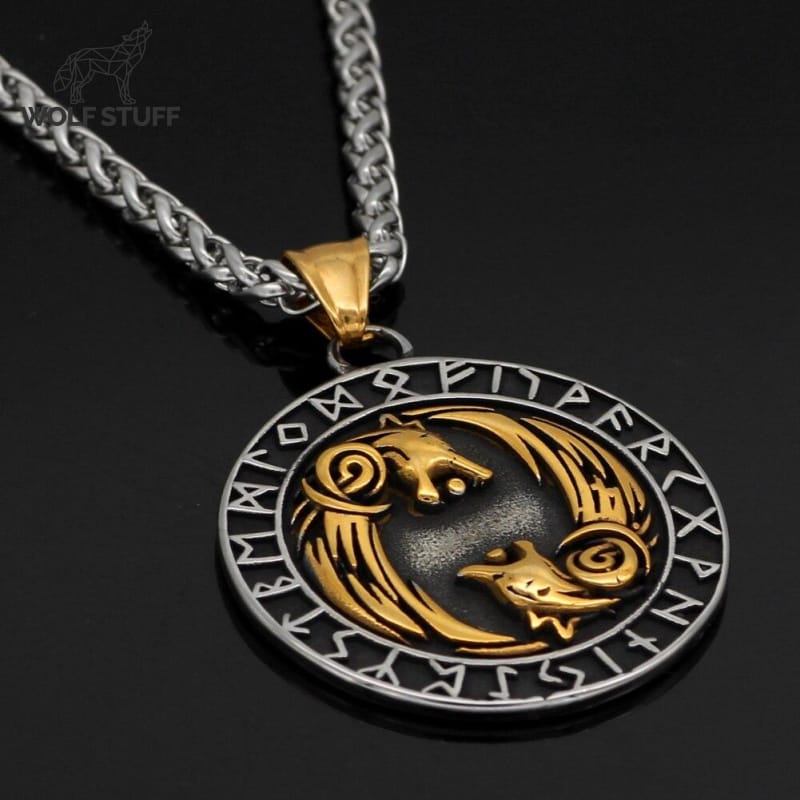 2 Wolves Yin Yang