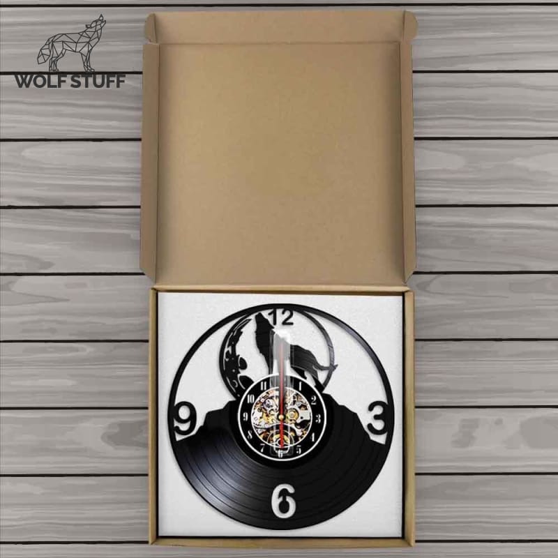 Howling Wolf Clock