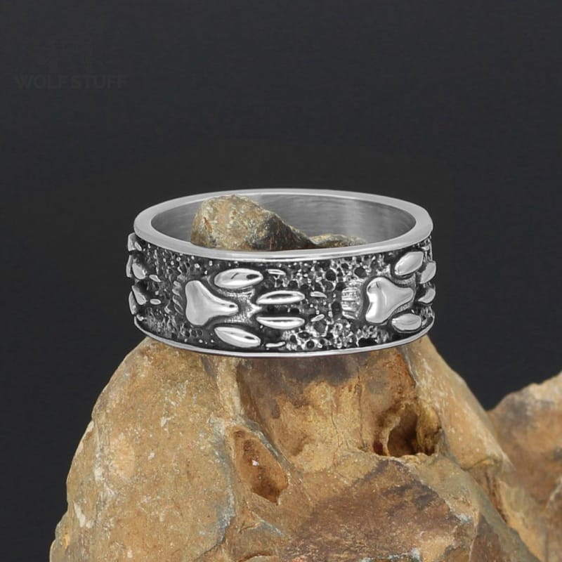 Old Wolf Ring
