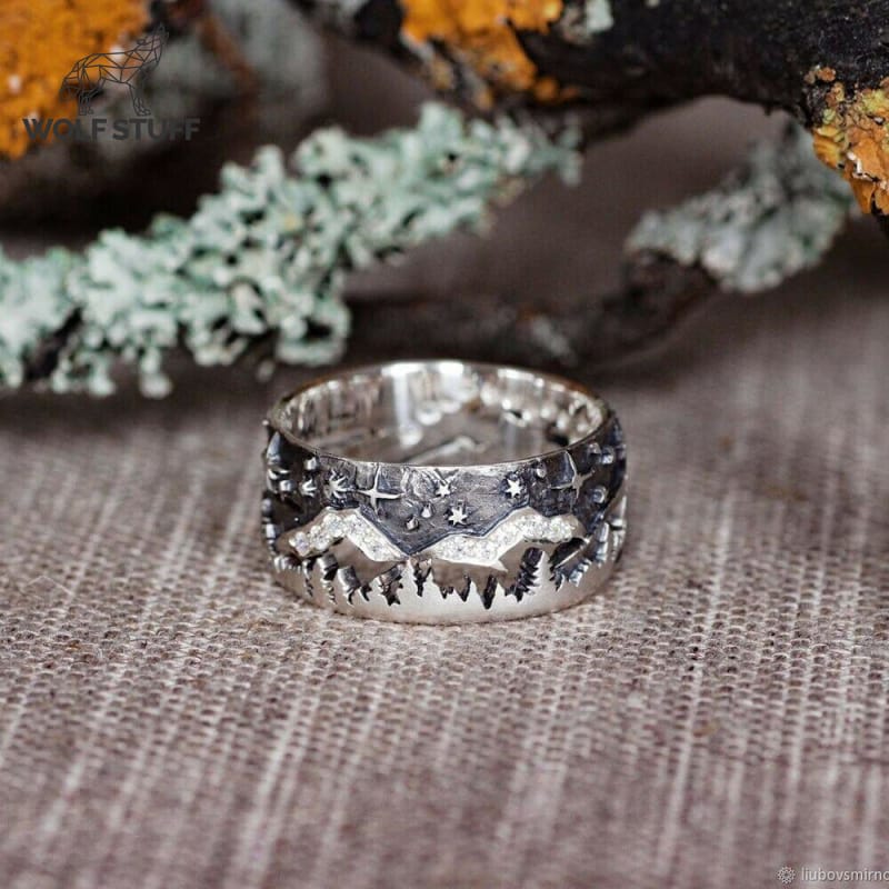 Vintage Wolf Ring