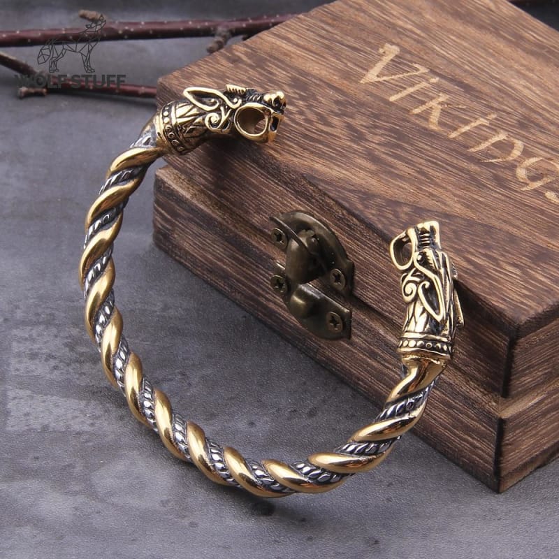 Wolf Bangle