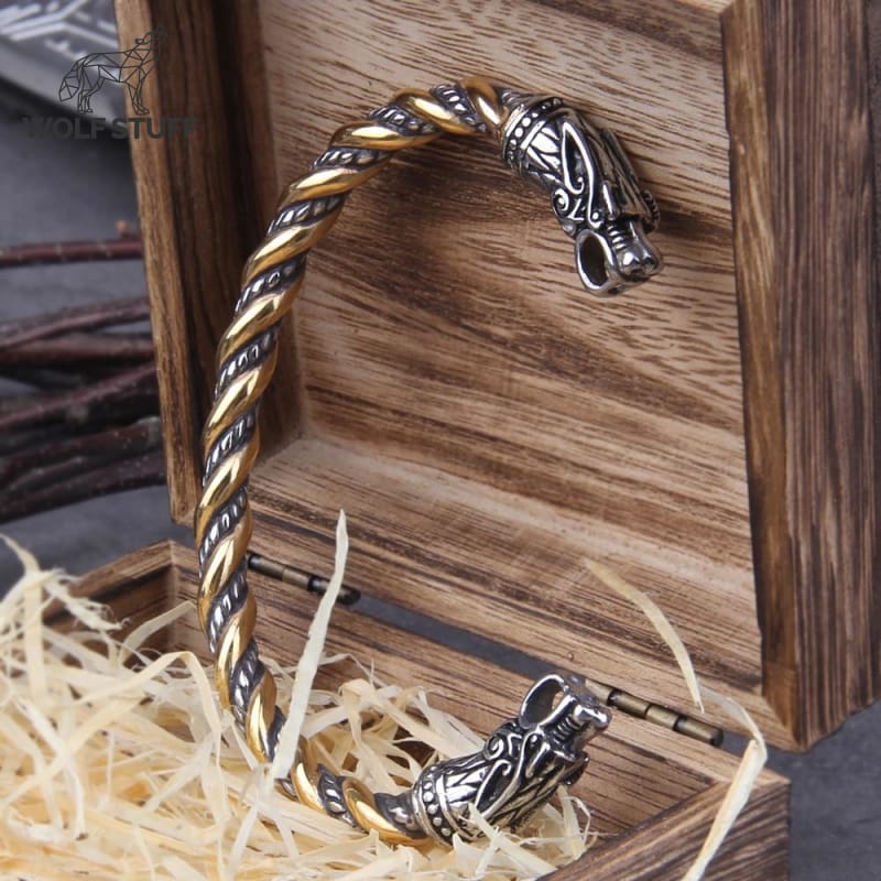 Wolf Bangle