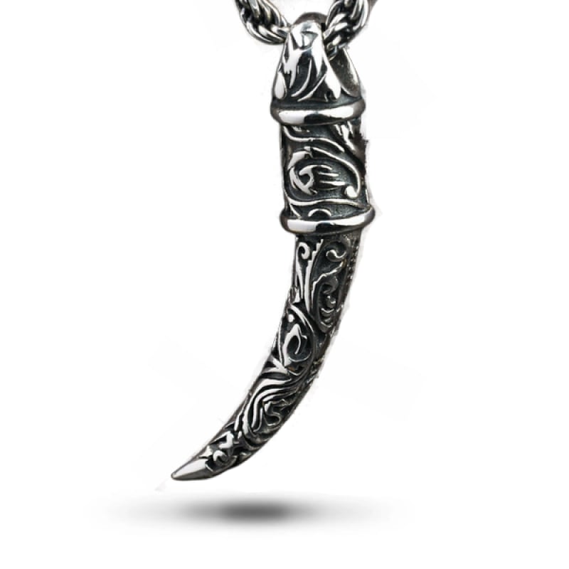 Wolf Claw Pendant Necklace