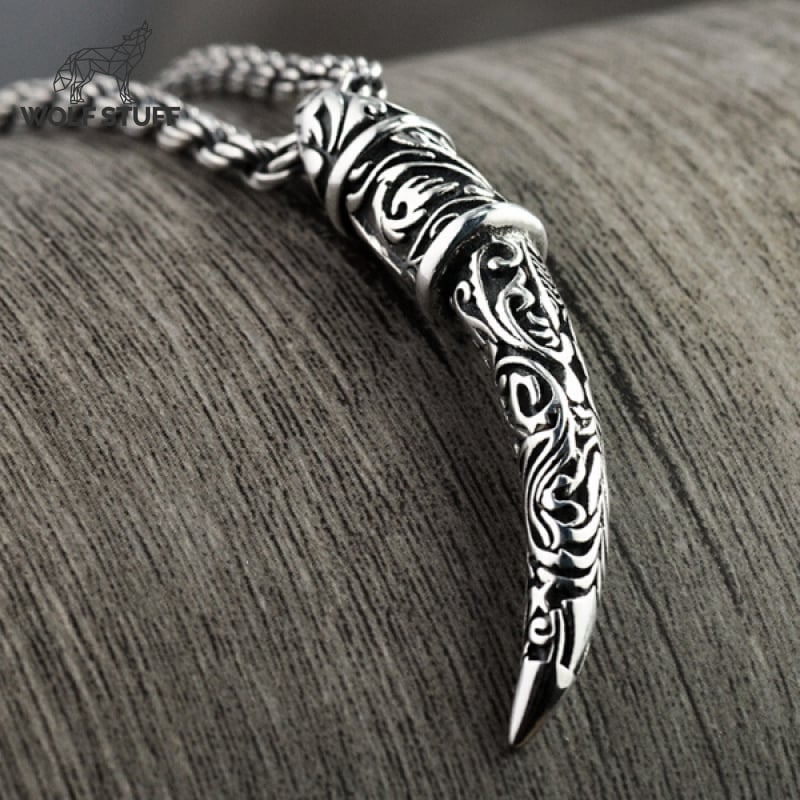 Wolf Claw Pendant Necklace