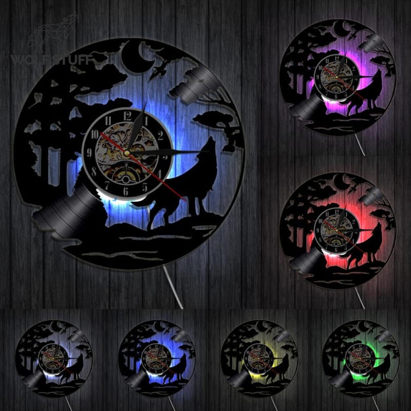 Wolf Clock That Howls