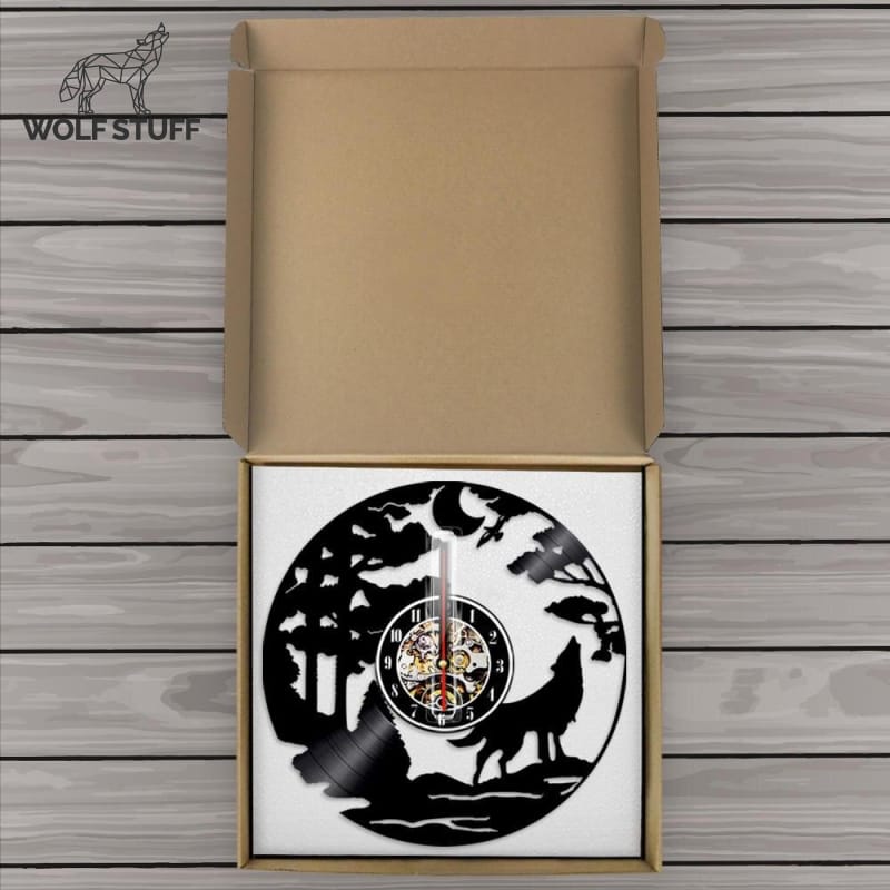 Wolf Clock That Howls