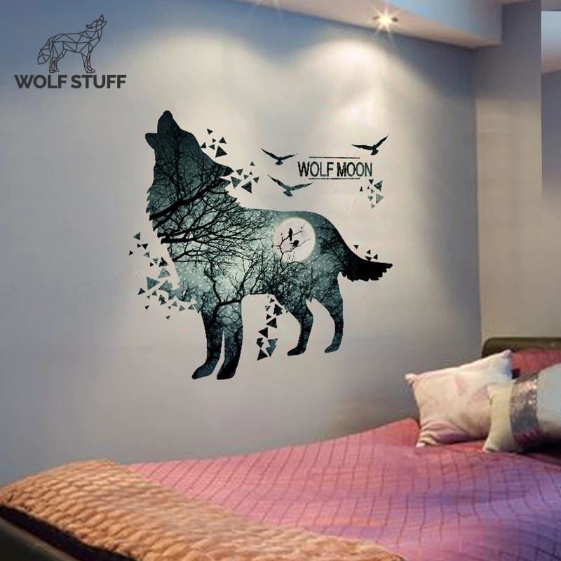 Wolf howling decal