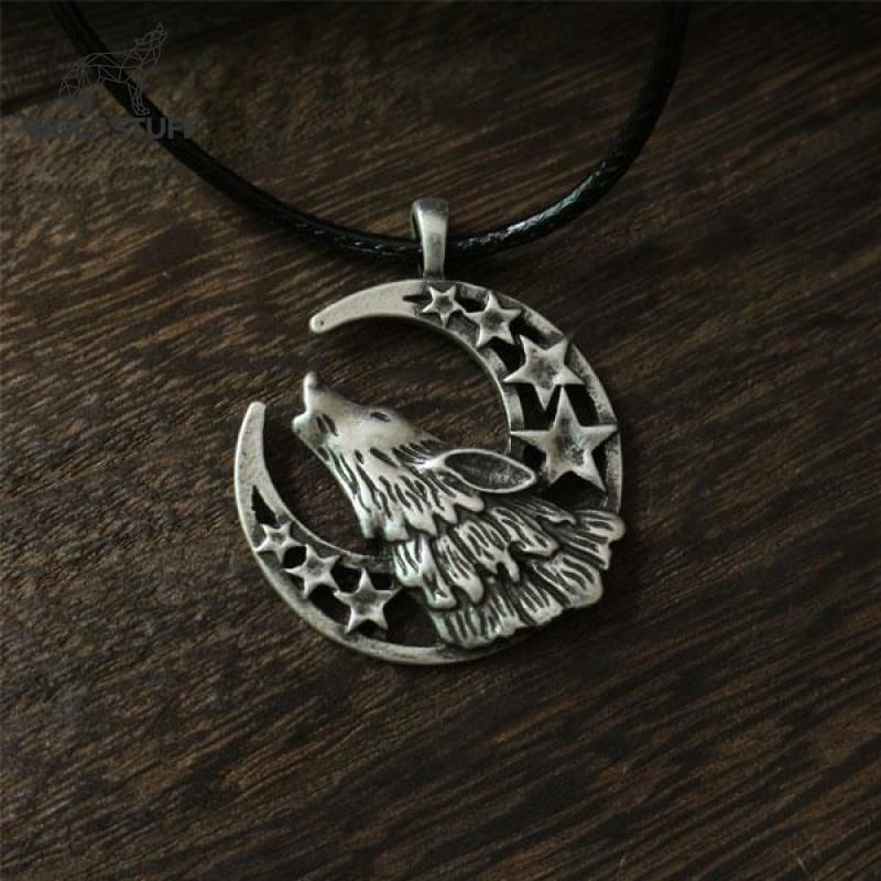 Wolf Howling Necklace