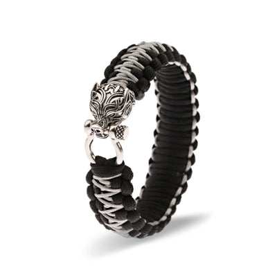 Wolf paracord bracelet