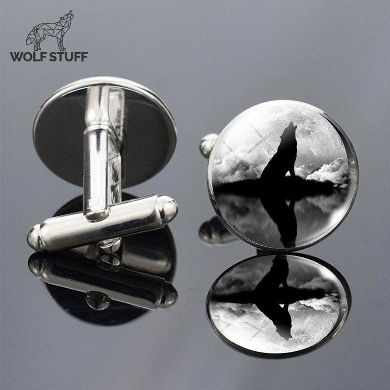 Howling wolf cufflinks