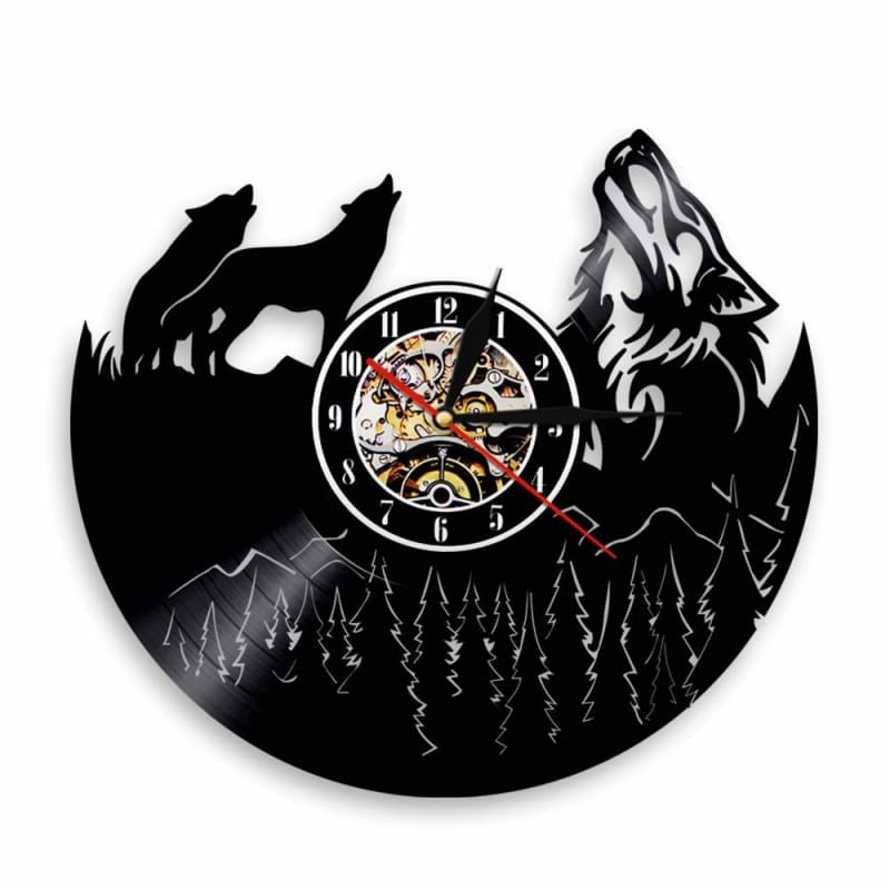 Wolf clock | Wolf Stuff