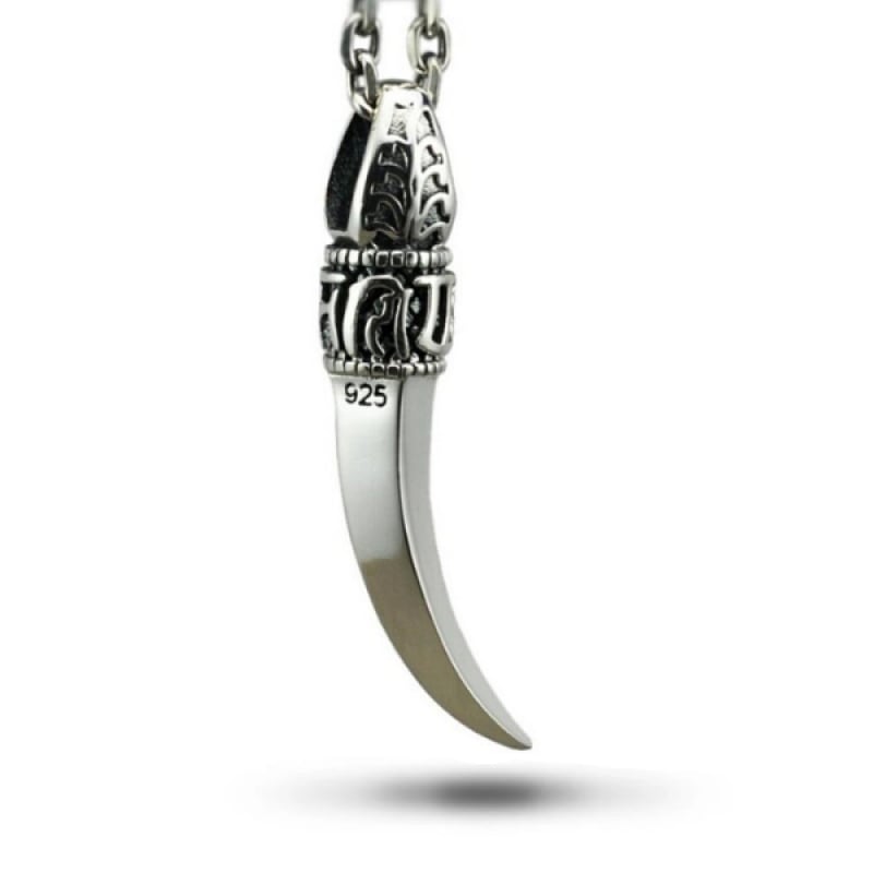 Men’s wolf tooth necklace