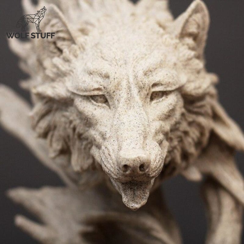 Resin Wolf Statue